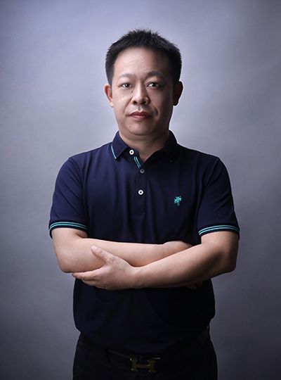 總設(shè)計(jì)師    王信國