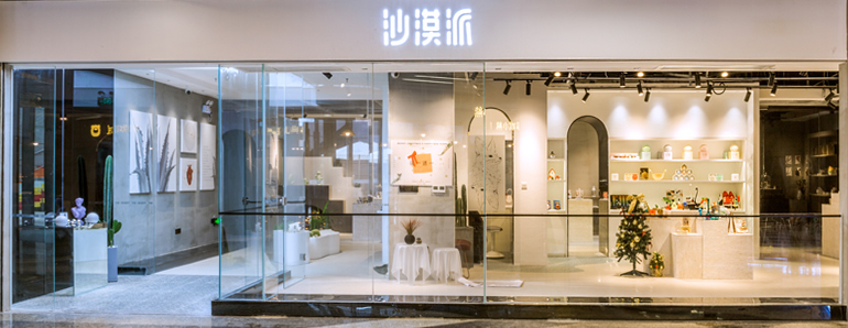 零售店裝修實(shí)景圖鑒賞，簡(jiǎn)潔大氣