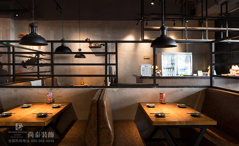 120平米網(wǎng)紅餐飲店裝修實(shí)景圖-與蝦邂逅