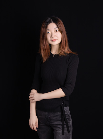 設計總監(jiān)   榮紅俊
